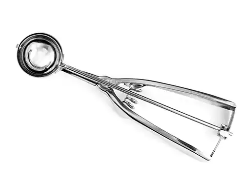 Po 3 Szklanki Sorbetu Malinowego, Pomarańczowego I Limonkowego