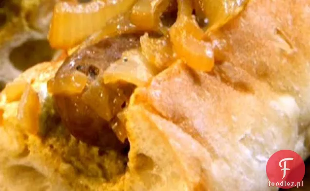Piwo Duszone Brats Sandwich