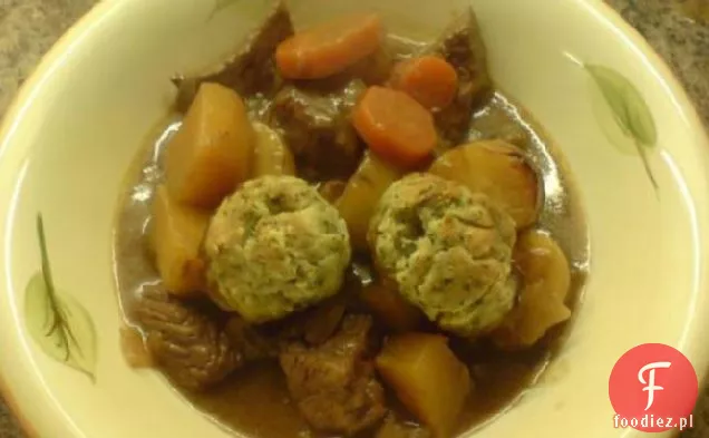 Wołowina w gulaszu z pierogami