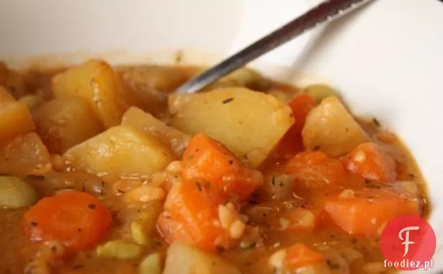 Zupa z korzeni i fasoli Lancashire