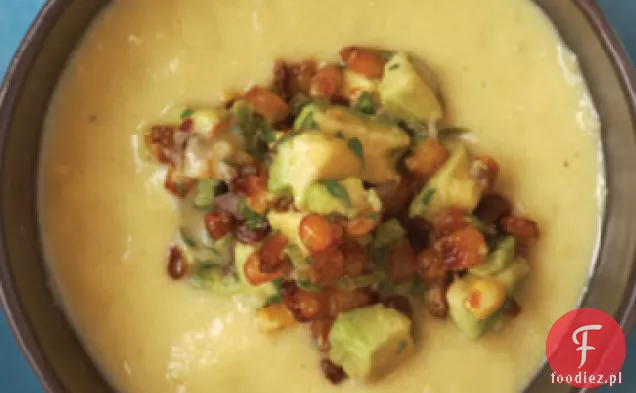 Zupa ze świeżej kukurydzy z pieczoną kukurydzą Guacamole
