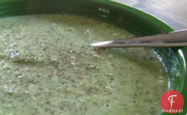 Alissa Cohen ' s Broccoli Soup (Raw Foods)