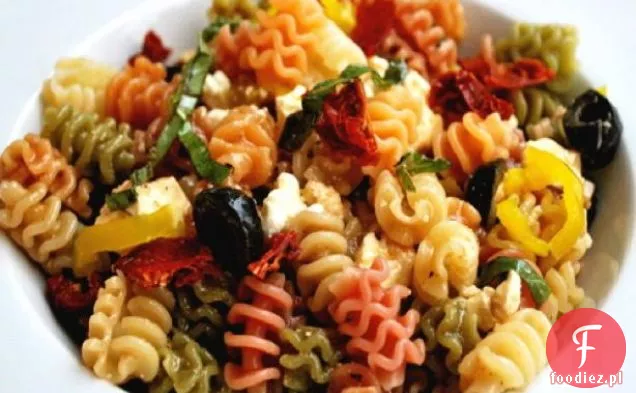 Sałatka pomidorowo-cytrynowa z bazylią i kozim serem