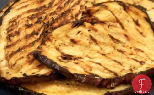 Bakłażan (bakłażan) na grillu