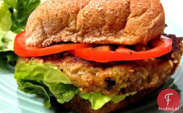 The Farm Cafe ' s Farmhouse Veggie Burger