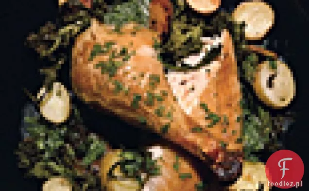 Pieczony kurczak z brokułami, ziemniakami palcowymi i czosnkowo-Pietruszkowym Jus