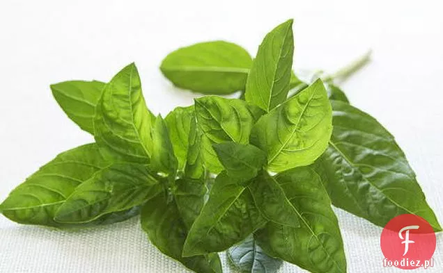 Czarny bas z sycylijskim Pesto