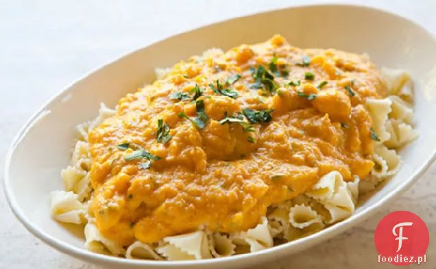 Makaron z sosem Parmezanowym