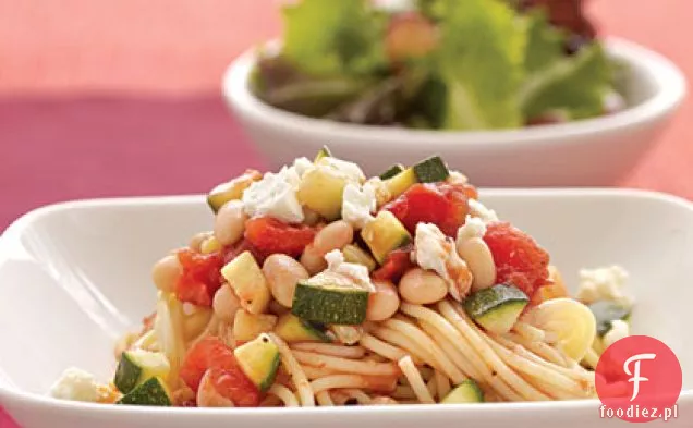 Spaghetti z cukinią i białą fasolą