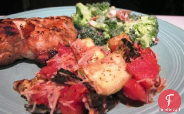 Grillowana cukinia z włoskimi pomidorami i parmezanem