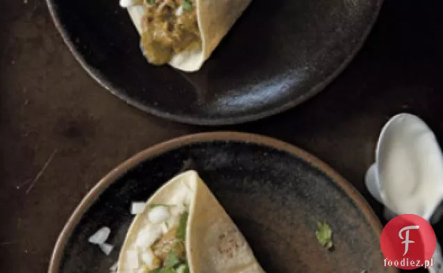 Tacos z wieprzowiną w zielonym sosie (Tacos de cerdo en salsa verde)