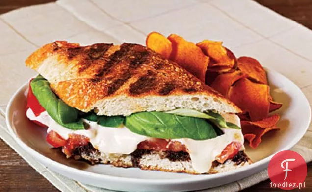 Letnie pomidory, Mozzarella i bazylia Panini z syropem balsamicznym