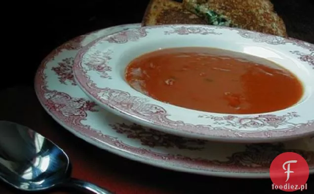 Super prosta, ale o tak smaczna zupa pomidorowa