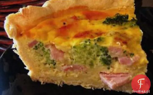 Quiche z szynką i brokułami