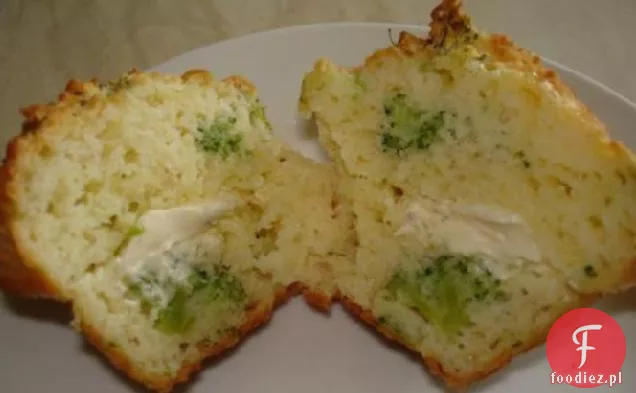 3 muffinki z serem i brokułami (Gf)
