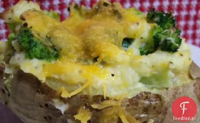 Brokuły Cheddar Dwa Razy Pieczone Ziemniaki