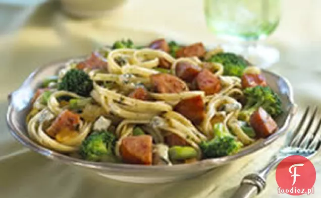 Kiełbasa i brokuły Linguine