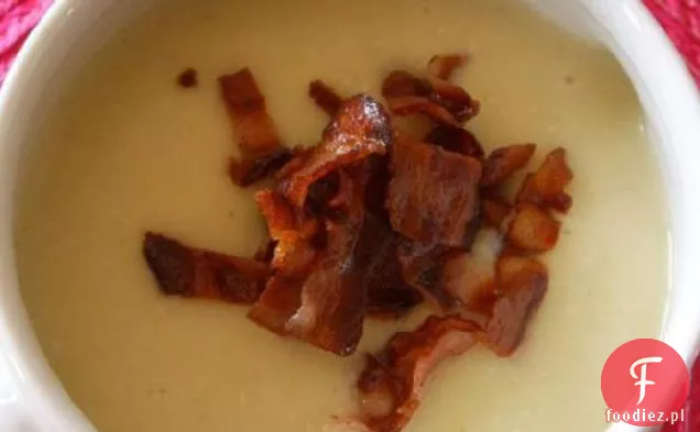 Zupa z kalafiora i boczku z serem musztardowym