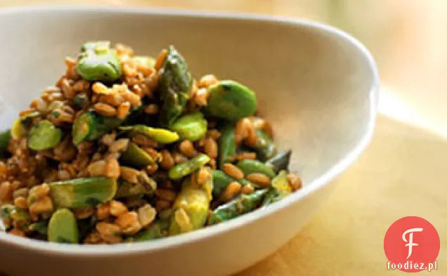 Farro Risotto ze szparagami i fasolką Fava przepis