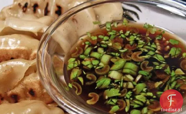 Gyoza lub Naklejka na garnek sos do zanurzania