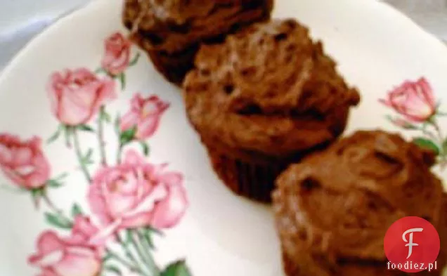 Red Velvet Cupcakes W / White Chocolate Peppermint Cream Cheese F