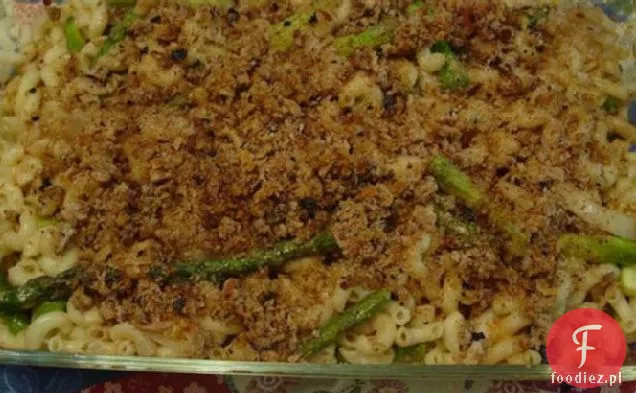 Rigatoni Al Forno (pieczone Rigatoni) z prażonymi szparagami i na