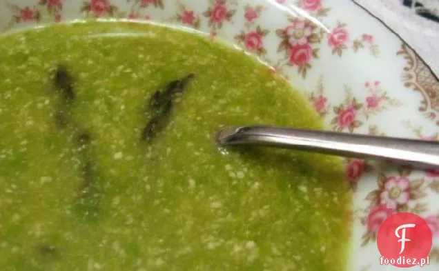 Zupa szparagowo-migdałowa