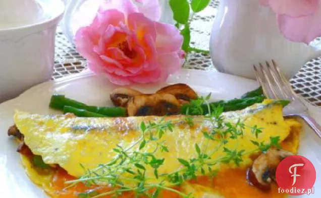 Omlet szparagowy, Pieczarkowo-serowy z ziołami