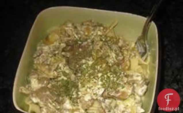 Wołowina i grzyby Stroganoff, styl Aussie