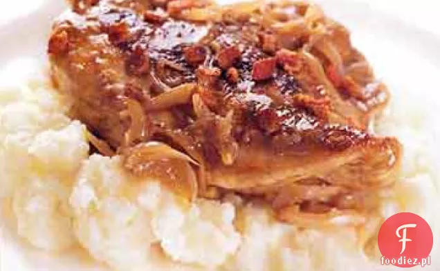 Kurczak duszony z szalotką, czosnkiem i octem balsamicznym