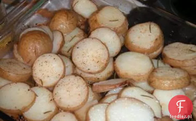 Ziemniaki pieczone z czosnkiem i rozmarynem