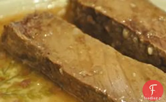 Duszony stek z cytryny i czosnku