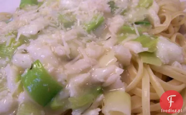 Krab i pory nad Linguine