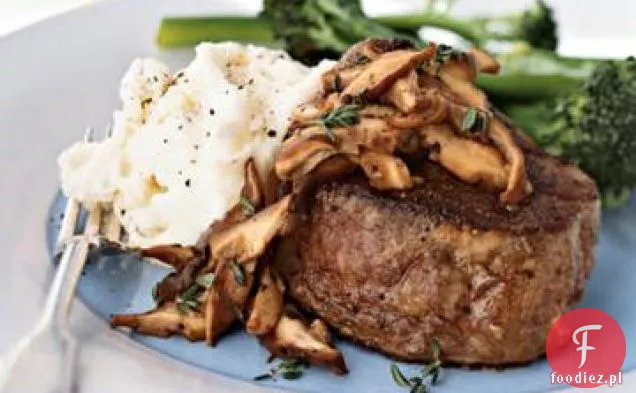 Steki Z Polędwicy Z Pieczarkami, Sosem Marsala