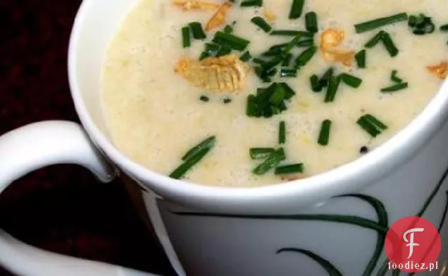 Zupa z pieczonego czosnku i pora