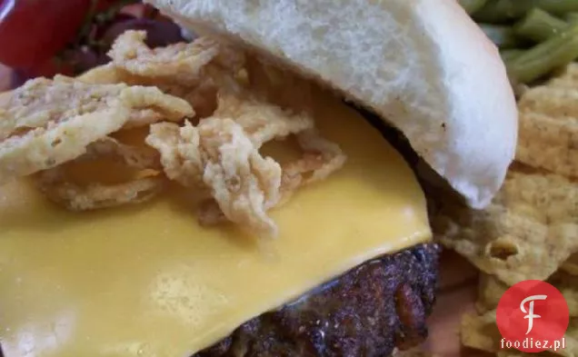 Chrupiący Cheeseburger Cebulowy