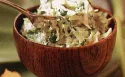 Dip krabowo-kokosowy z chipsami babki