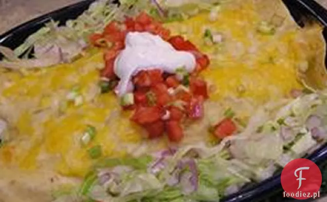 Enchiladas z kurczaka z kremowym zielonym sosem Chile