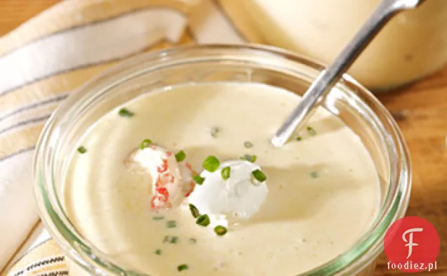 Schłodzona zupa kukurydziano-Rakowa z Creme Fraiche i szczypiorkiem