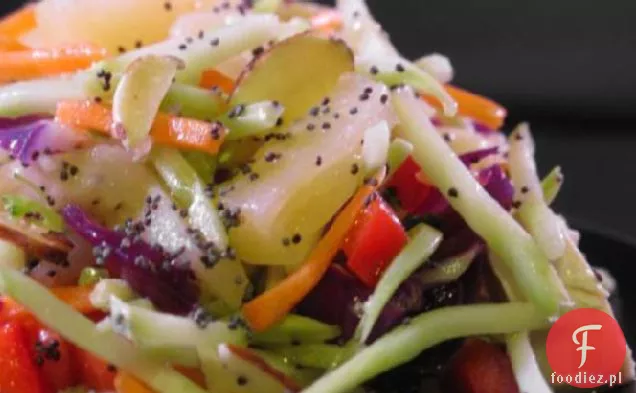 Sałatka Z Kurczaka Z Winegretem Z Makiem Ananasowym