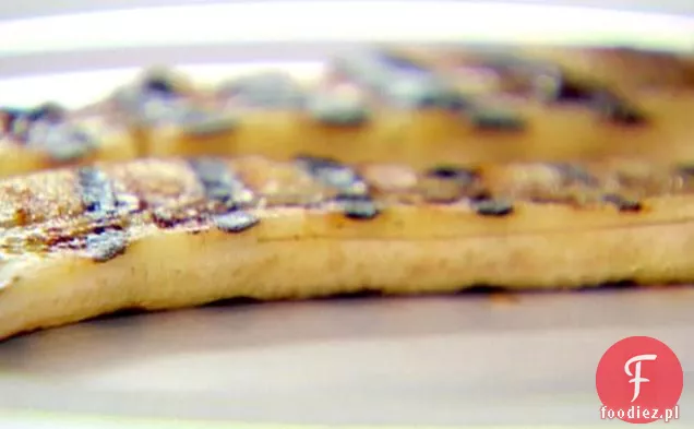 Grillowane owoce z przyprawionym syropem Chai