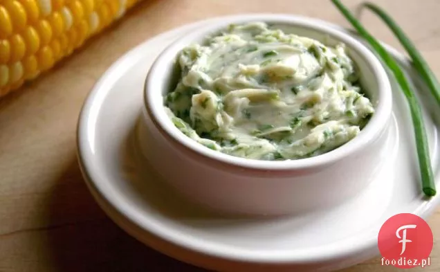 Skrzydełka ognia z sosem chrzanowym (lub serem Bleu)