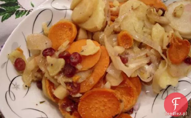 Pieczenie warzyw korzeniowych i żurawinowych