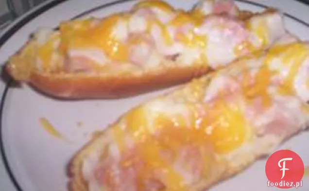 Dwa Razy Pieczone Corn Dogs