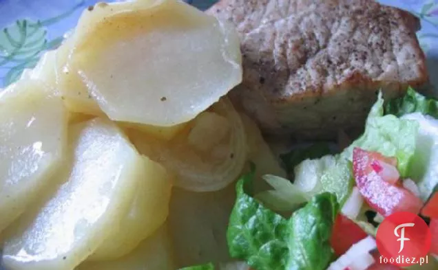 Pieczenie wieprzowiny i ziemniaków