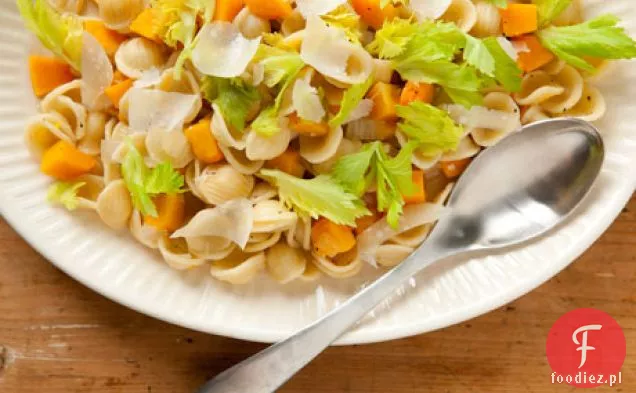 Butternut Z Liśćmi Selera