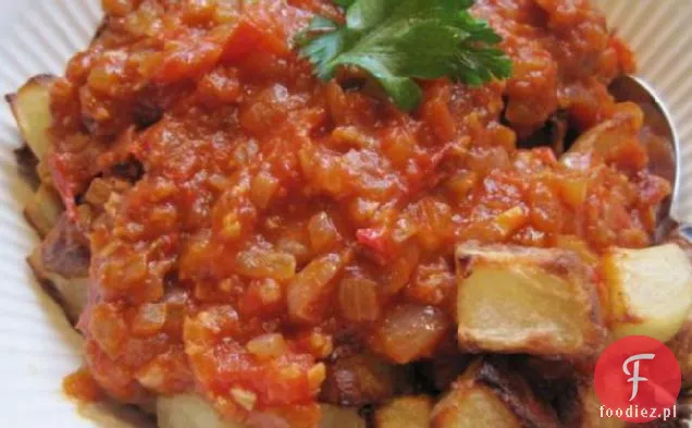 Patatas Bravas-ziemniaki dla odważnych, w hiszpańskim stylu!