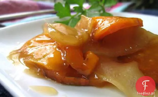 Klon glazurowane jabłko i słodkie ziemniaki Gratin