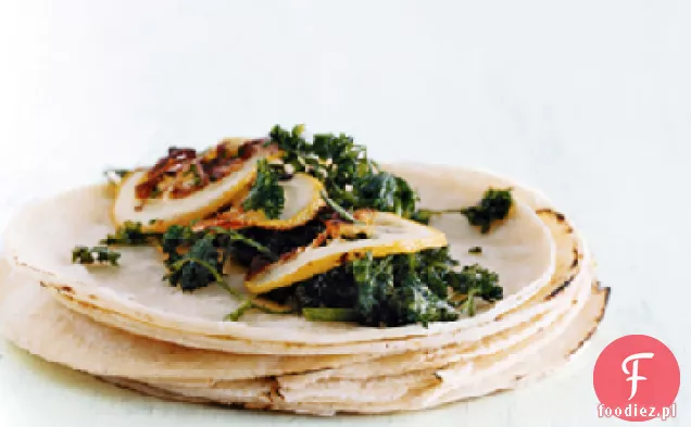 Miękkie Tacos ze smażoną natką pietruszki i cytryną