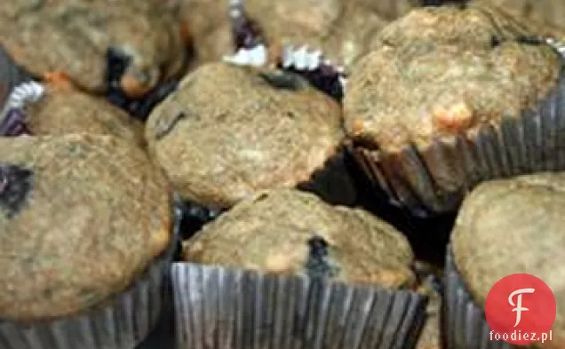 Muffinki pszenne z jagodami i bananami bez dodatku cukru